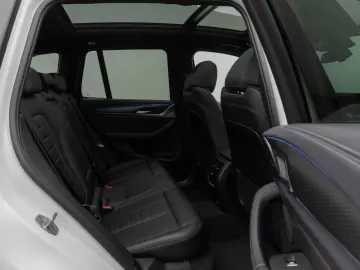 BMW X3 M40i Panorama Kamera HUD DAB HiFi LED 20Zoll