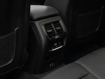 BMW X3 M40i Panorama Kamera HUD DAB HiFi LED 20Zoll