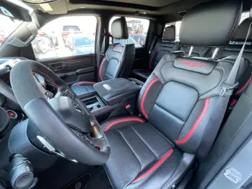 DODGE RAM TRX 6.2L V8 VOLL AHK HUD TOP