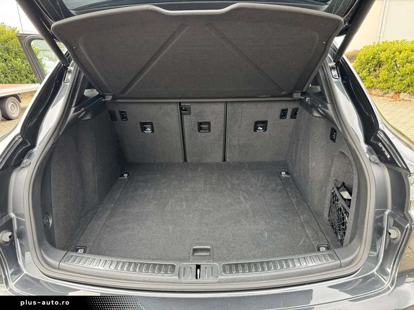 PORSCHE Macan GTS  deutsches Fzg. 1. Hand