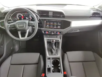 AUDI Q3 35 TFSI S tronic S line  ACC  AHK  Kamera