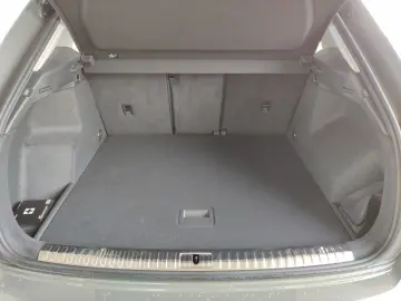 AUDI Q3 35 TFSI S tronic S line  ACC  AHK  Kamera