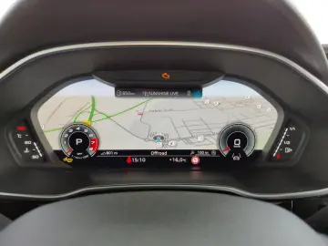 AUDI Q3 35 TFSI S tronic S line  ACC  AHK  Kamera