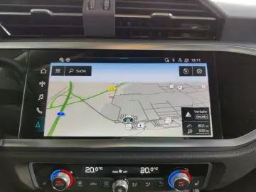 AUDI Q3 35 TFSI S tronic S line  ACC  AHK  Kamera