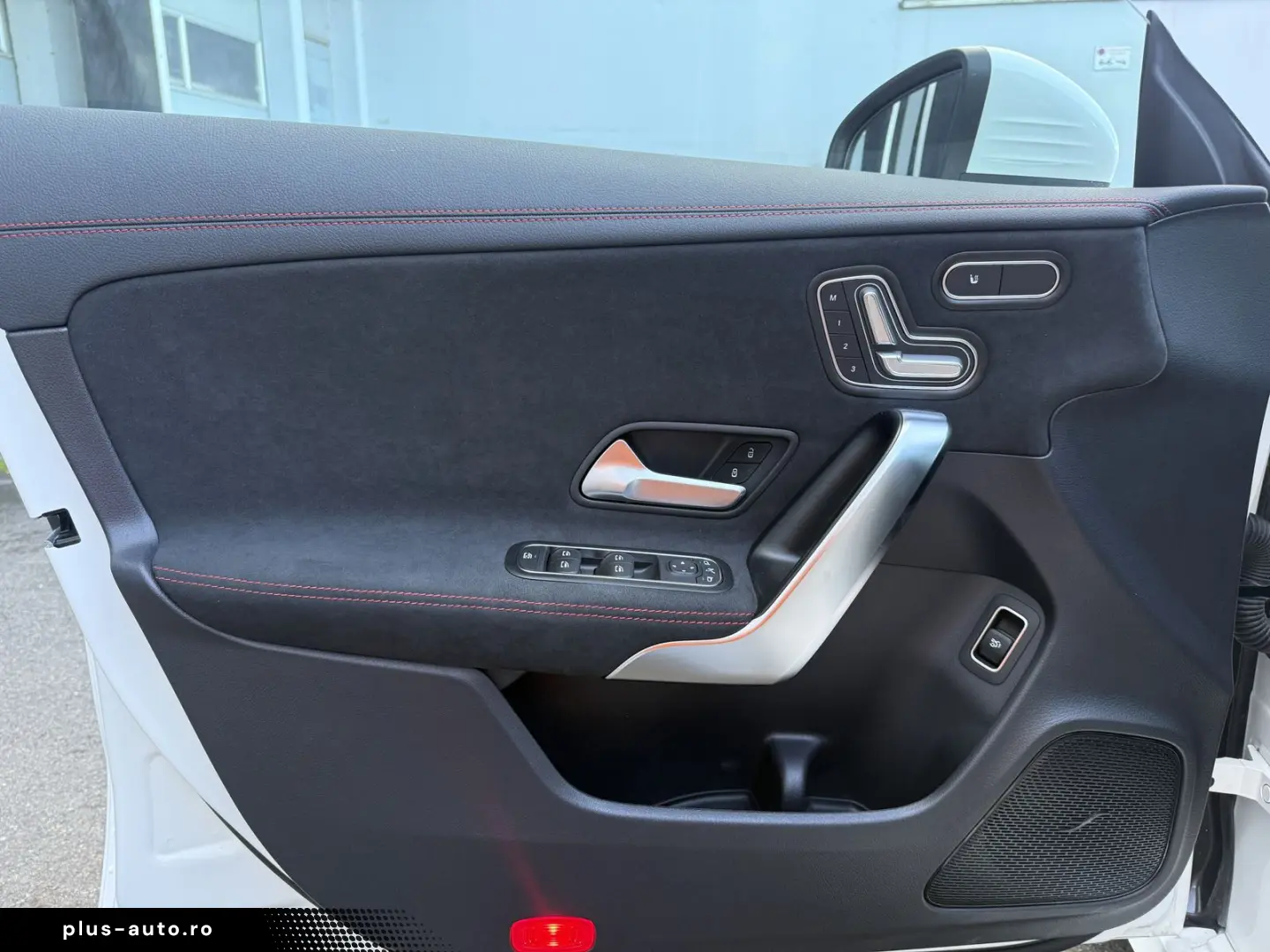 MERCEDES-BENZ CLA 200 AMG Premium