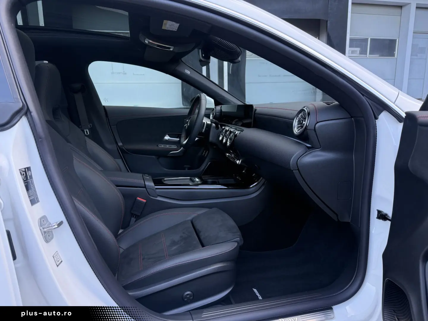 MERCEDES-BENZ CLA 200 AMG Premium