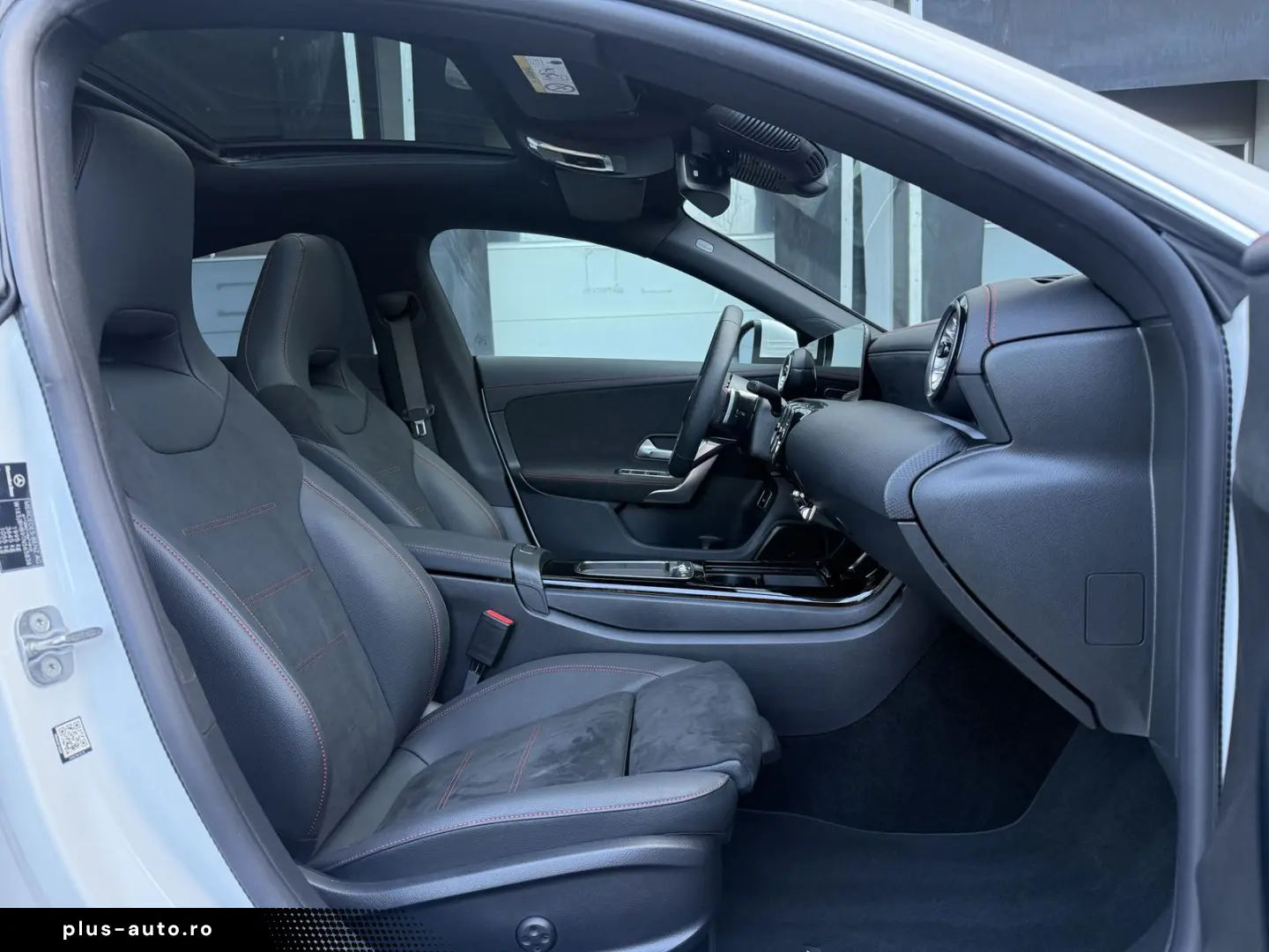 MERCEDES-BENZ CLA 200 AMG Premium