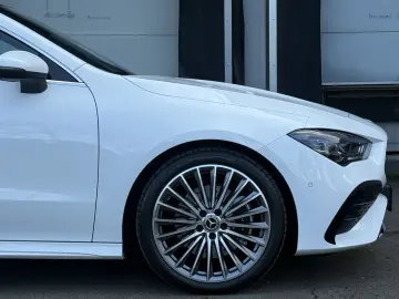 MERCEDES-BENZ CLA 200 AMG Premium