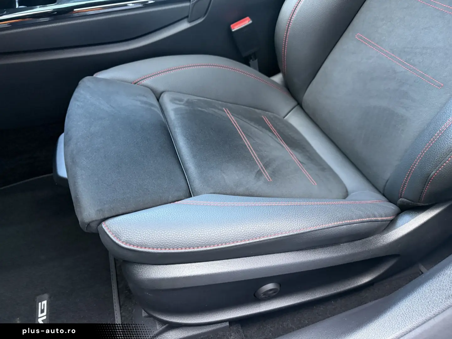 MERCEDES-BENZ CLA 200 AMG Premium