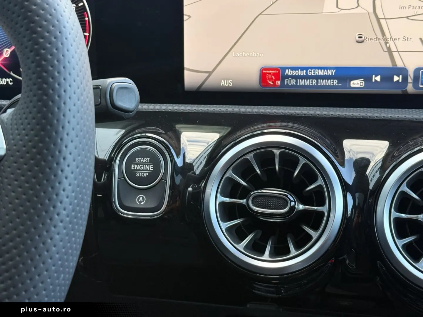 MERCEDES-BENZ CLA 200 AMG Premium