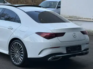 MERCEDES-BENZ CLA 200 AMG Premium