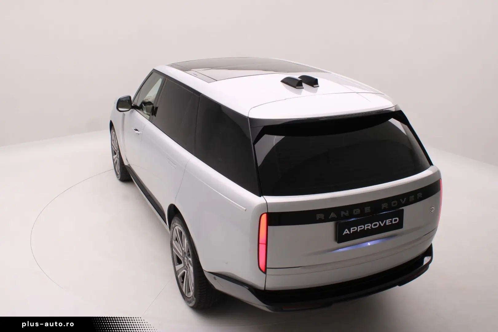 LAND ROVER Range Rover SV P530