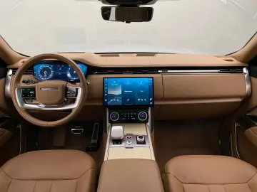 LAND ROVER Range Rover SV P530