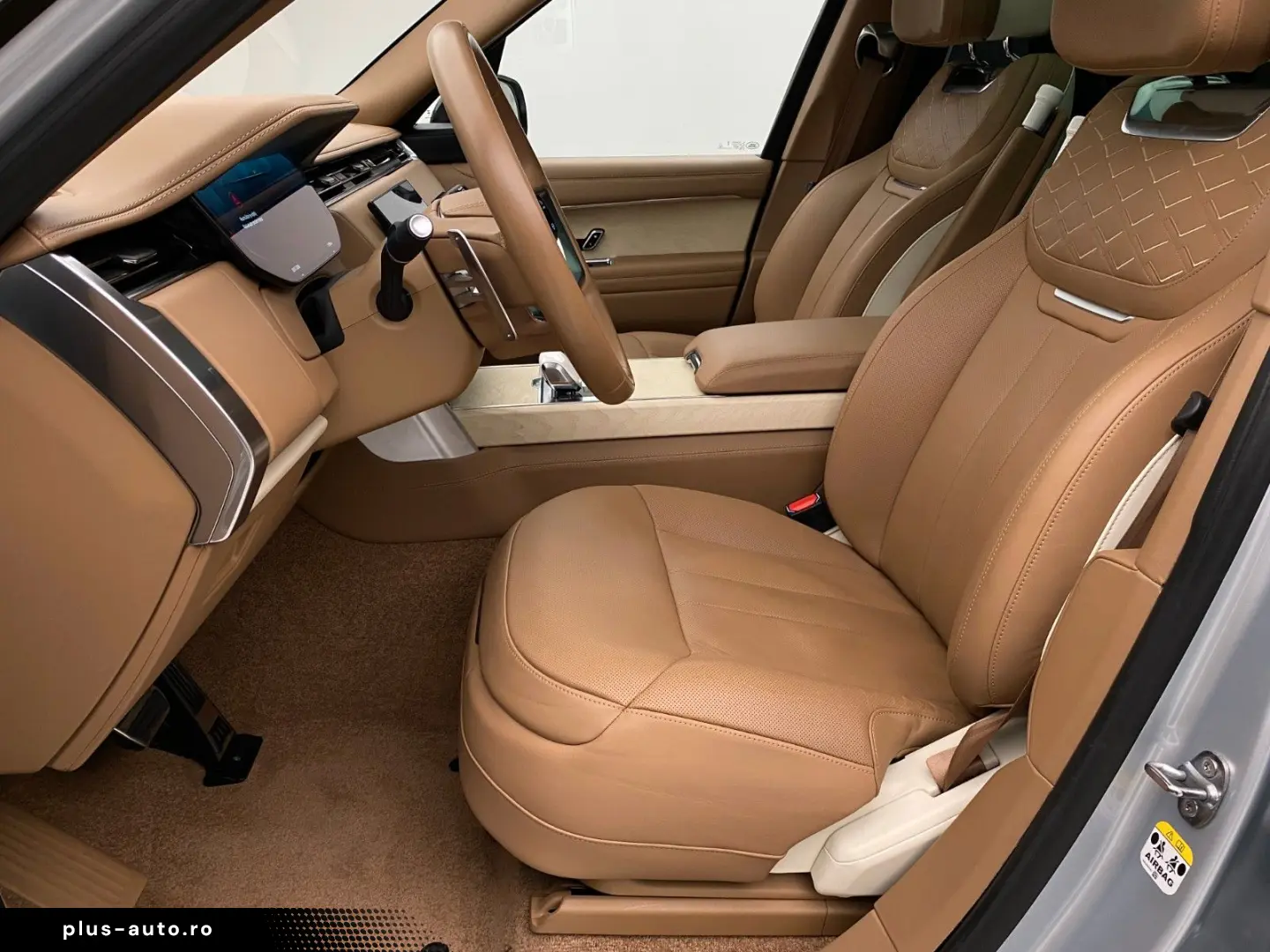 LAND ROVER Range Rover SV P530