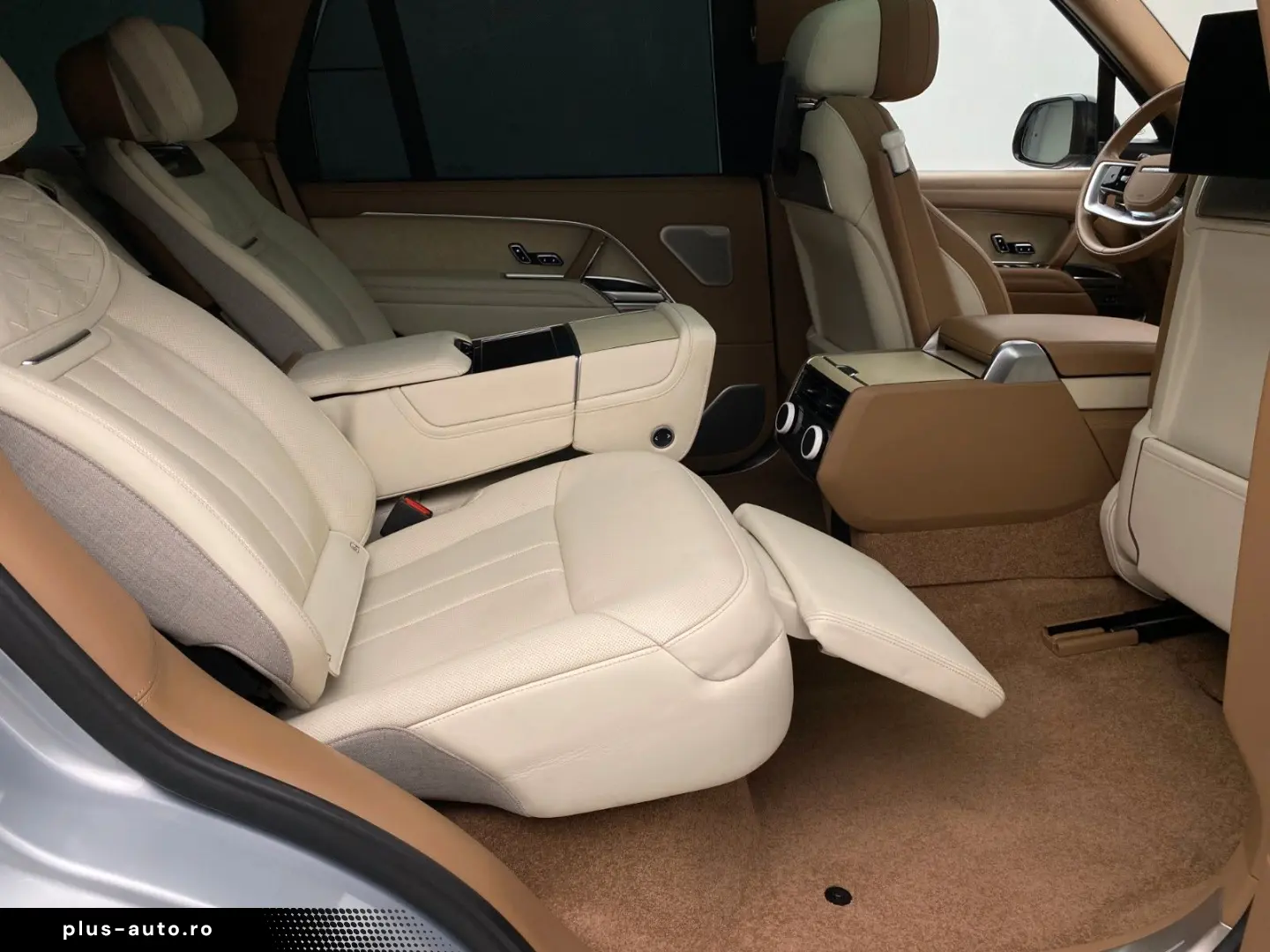 LAND ROVER Range Rover SV P530