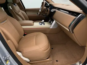 LAND ROVER Range Rover SV P530