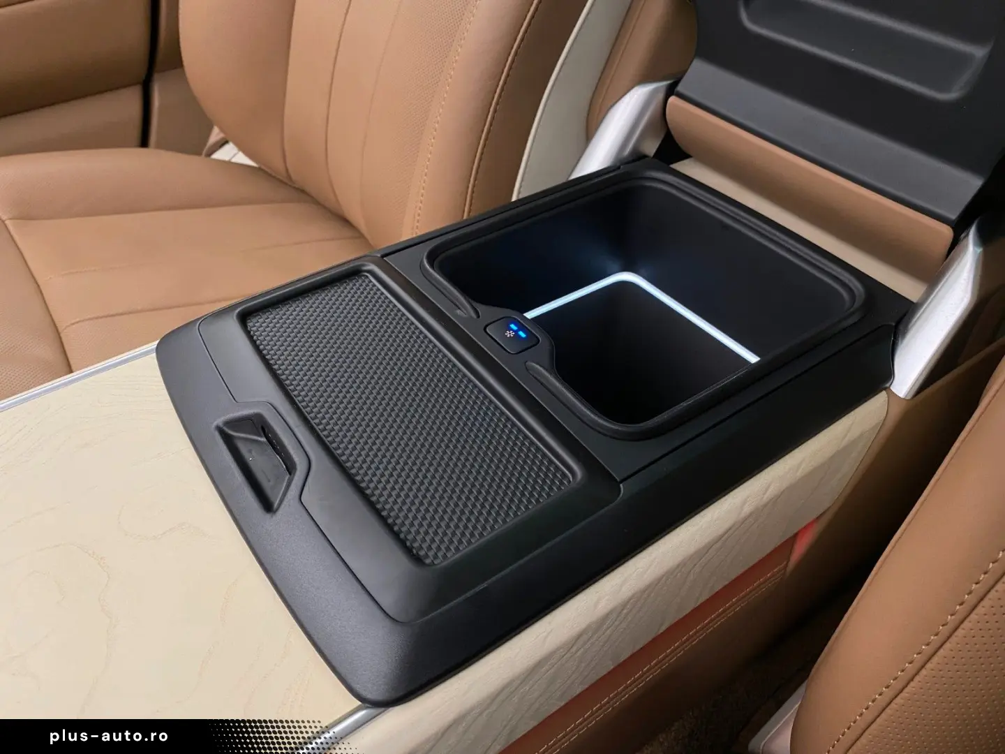 LAND ROVER Range Rover SV P530