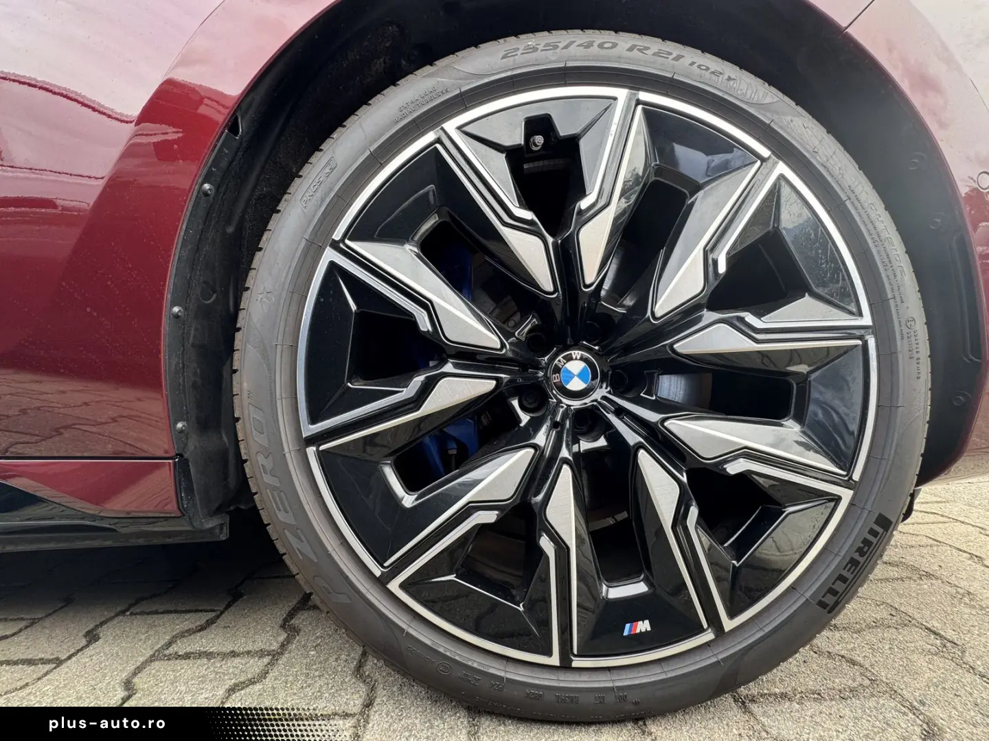 BMW M760e xDrive M Sport PANO-SKY Autom.Tür Massage