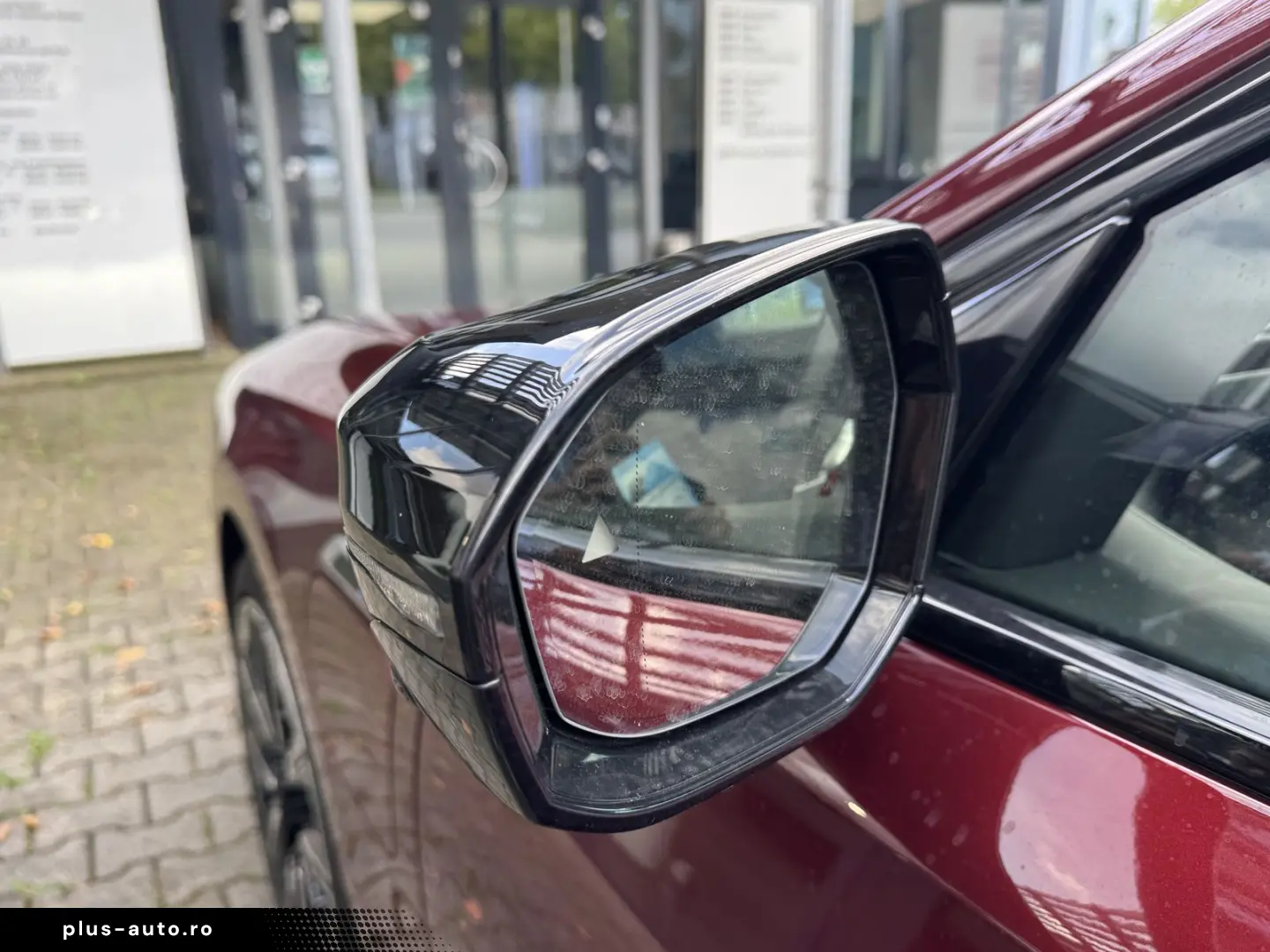 BMW M760e xDrive M Sport PANO-SKY Autom.Tür Massage