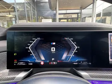 BMW M760e xDrive M Sport PANO-SKY Autom.Tür Massage