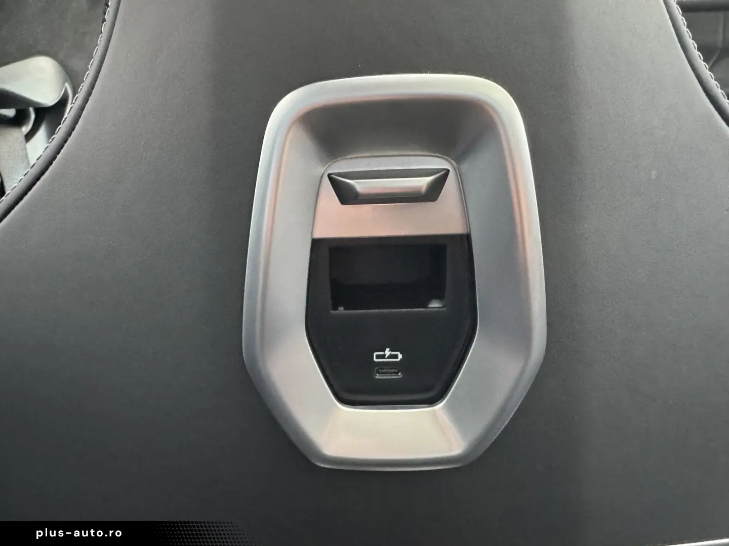 BMW M760e xDrive M Sport PANO-SKY Autom.Tür Massage