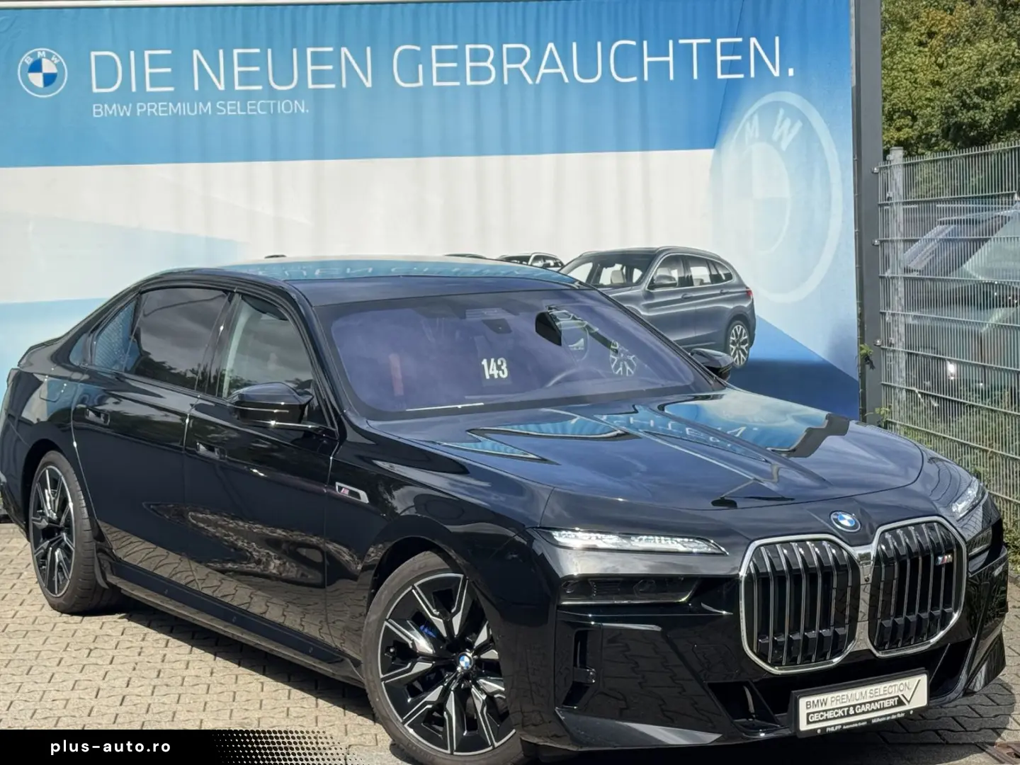 BMW M760e xDrive Autm.Tür PANO-SKY B&W PA-Pro 2 99%