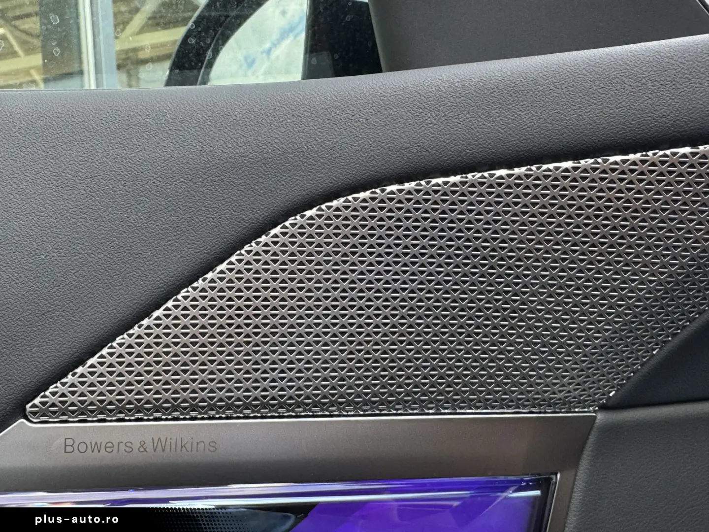 BMW M760e xDrive Autm.Tür PANO-SKY B&W PA-Pro 2 99%