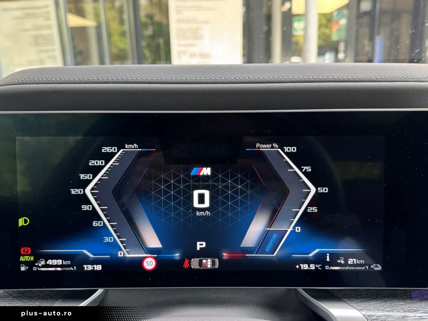 BMW M760e xDrive Autm.Tür PANO-SKY B&W PA-Pro 2 99%