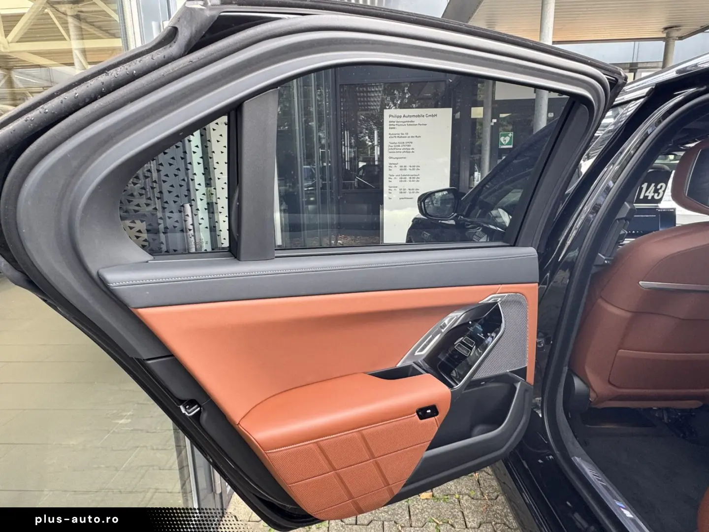 BMW M760e xDrive Autm.Tür PANO-SKY B&W PA-Pro 2 99%