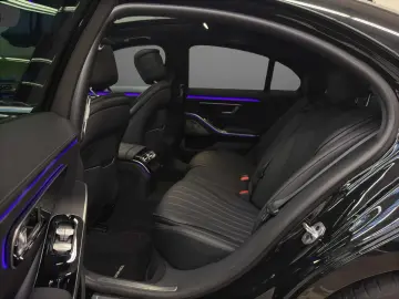 MERCEDES-BENZ S 350 d AMG Pano Airmatic MB-LED Burmester 20