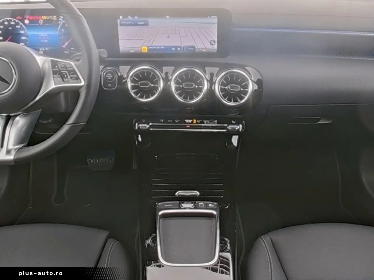 MERCEDES-BENZ CLA 180 Progressive Pano KEYLESS MBUX &hellip;