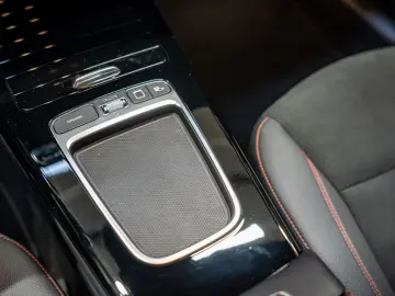 MERCEDES-BENZ CLA 250 e Coupé AMG Sport Advanced  LE&hellip;