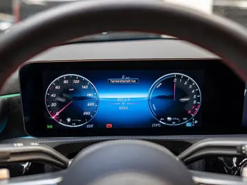 MERCEDES-BENZ CLA 250 e Coupé AMG Sport Advanced  LE&hellip;