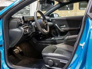 MERCEDES-BENZ CLA 250 e Coupé AMG Sport Advanced  LE&hellip;