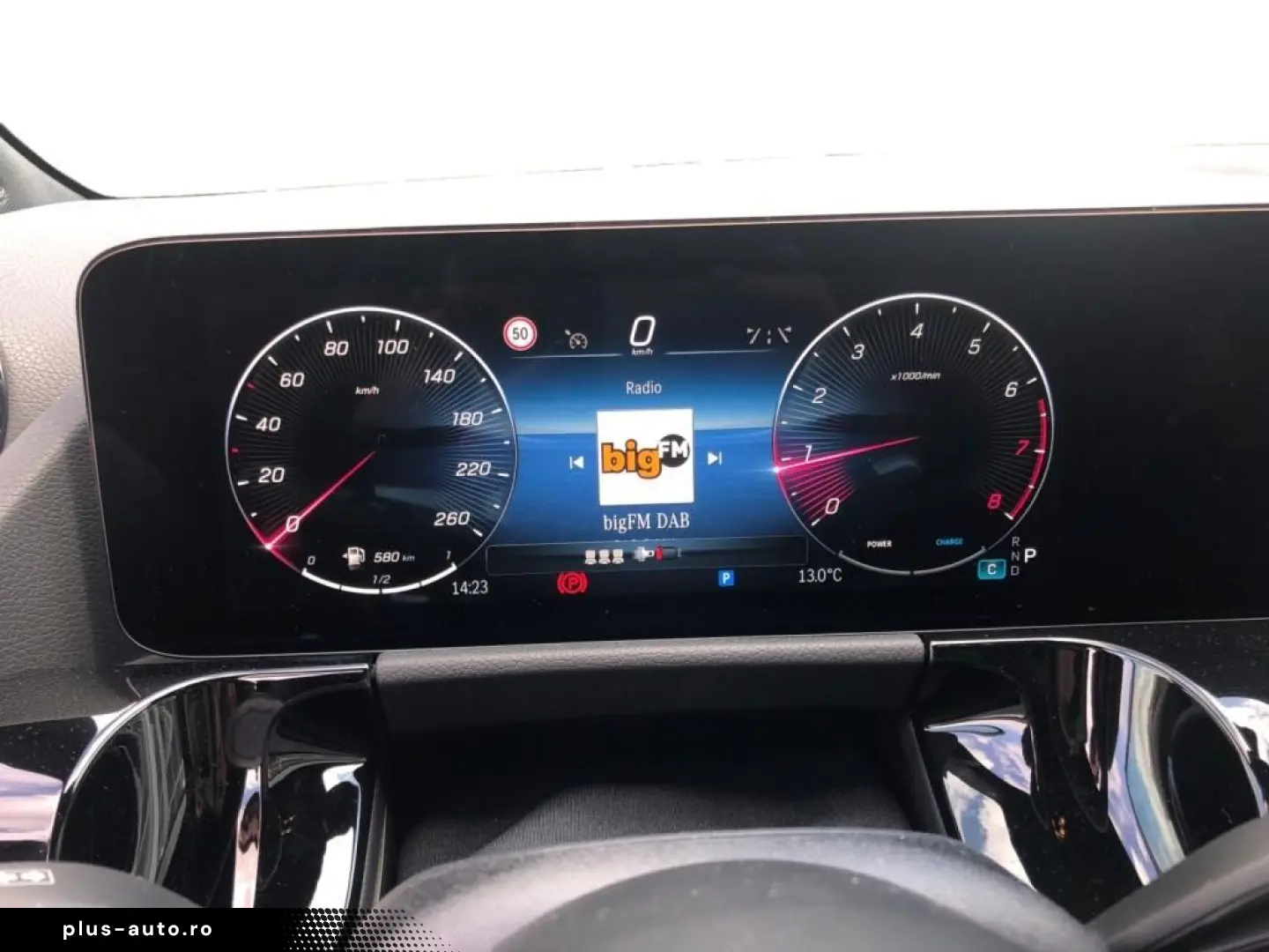 MERCEDES-BENZ GLA 180  MBUX AMG Wide Navi AHK SpurW W-Paket