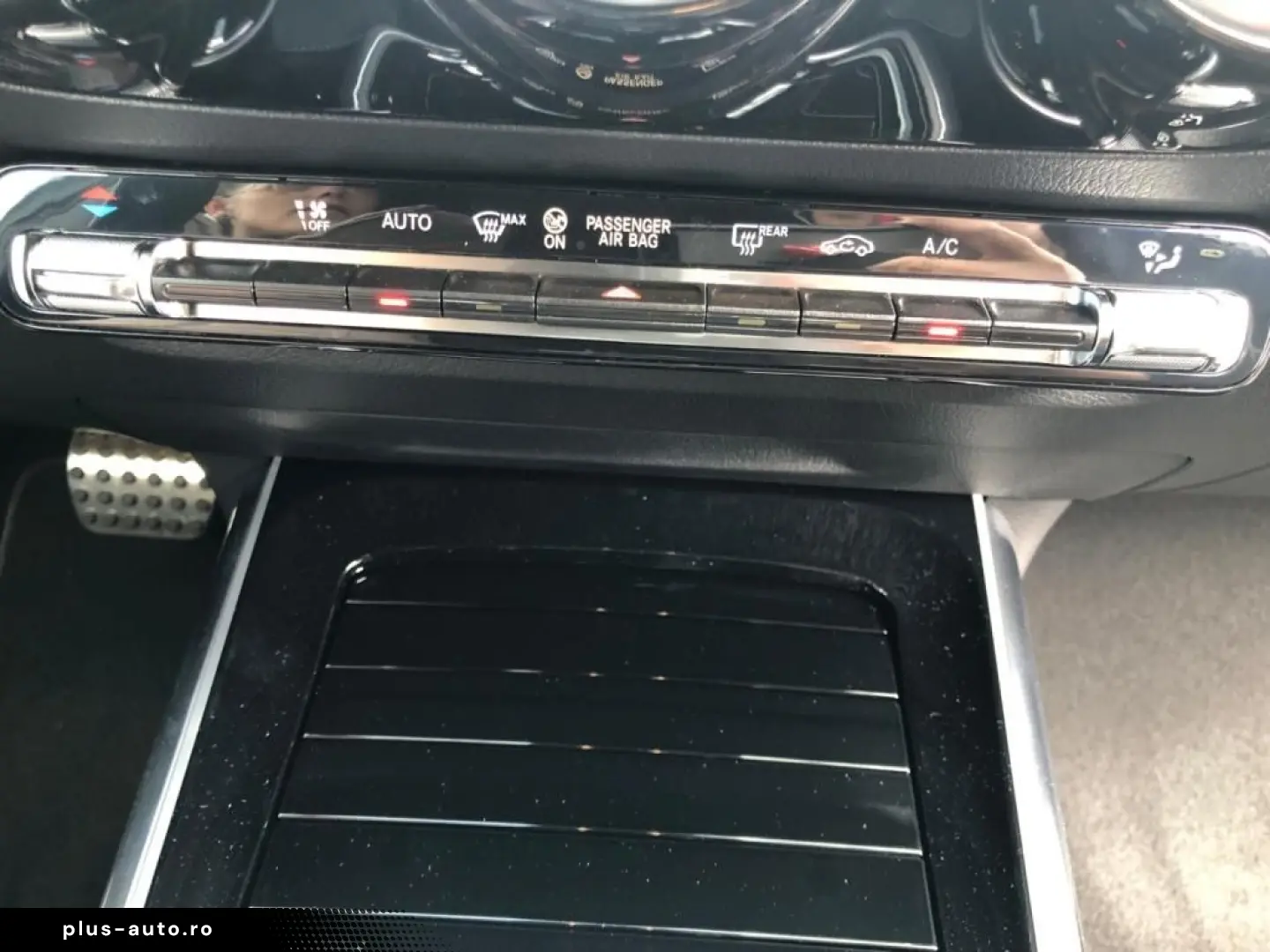 MERCEDES-BENZ GLA 180  MBUX AMG Wide Navi AHK SpurW W-Paket