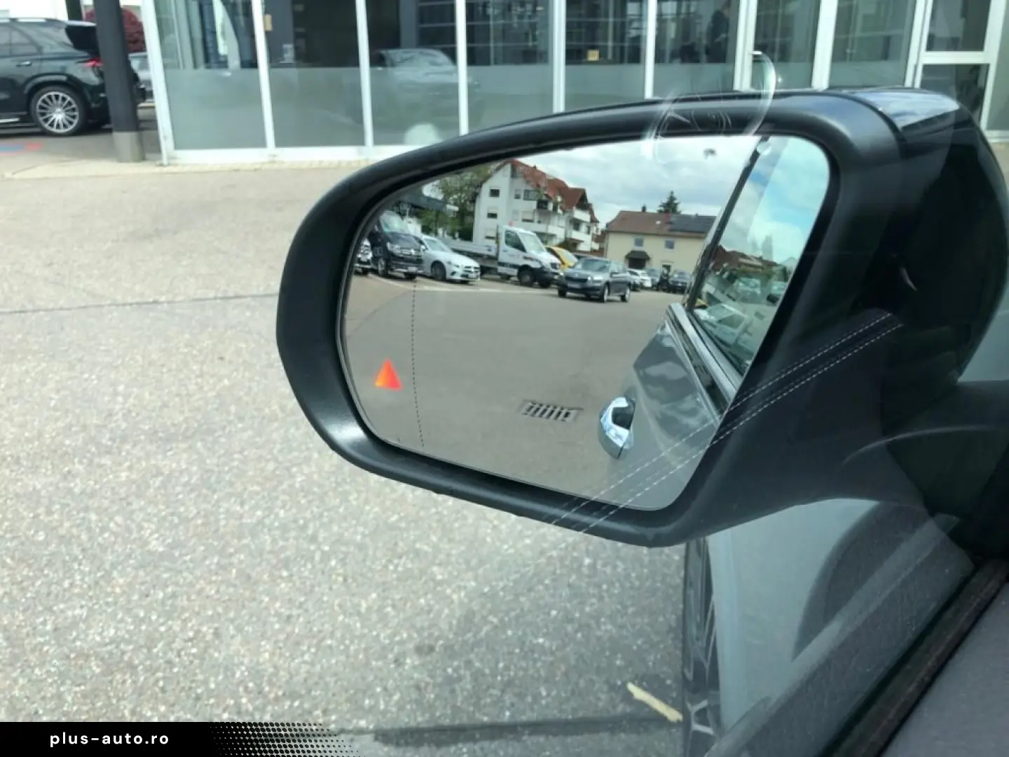 MERCEDES-BENZ GLA 180  MBUX AMG Wide Navi AHK SpurW W-Paket