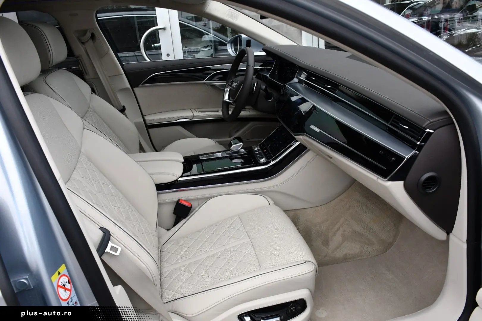 AUDI A8 50TDI Lang Exclusive Night.V B&O 3xTV Pano
