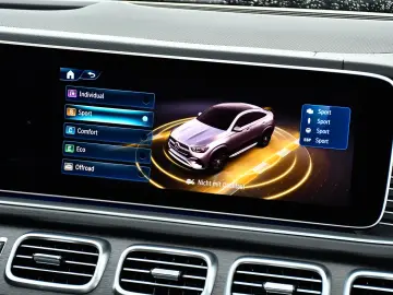 MERCEDES-BENZ GLE 450 d 4M AMG -PAKET Pano Head Up Burmester