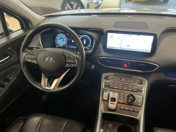 HYUNDAI Santa Fe Prime Plug-In Hybrid 4WD AHK Krell ACC