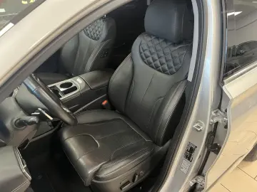 HYUNDAI Santa Fe Prime Plug-In Hybrid 4WD AHK Krell ACC