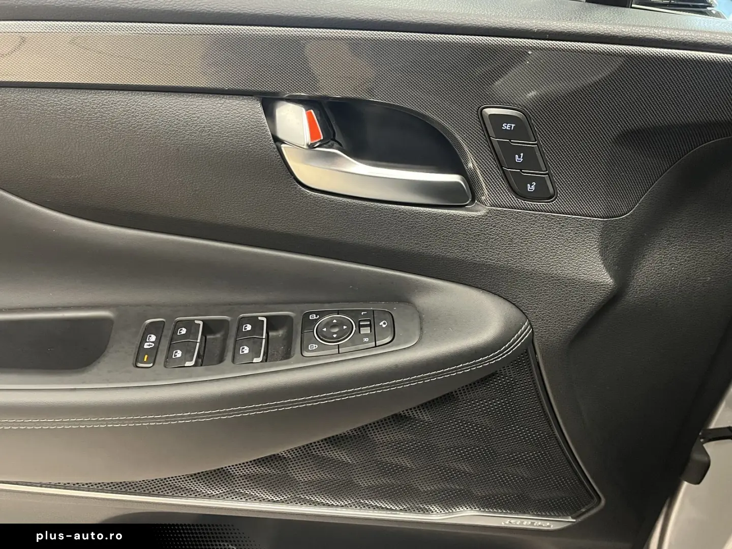 HYUNDAI Santa Fe Prime Plug-In Hybrid 4WD AHK Krell ACC