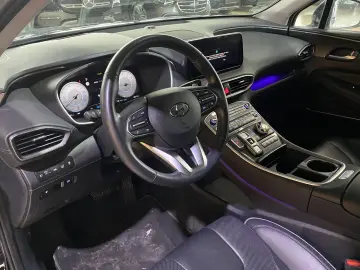 HYUNDAI Santa Fe Prime Hybrid 4WD Pano. HUD Leder LED