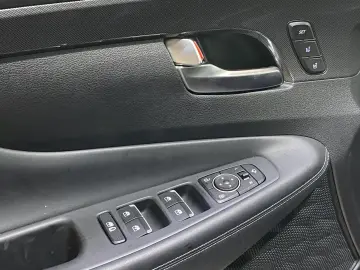 HYUNDAI Santa Fe Prime Hybrid 4WD Pano. HUD Leder LED