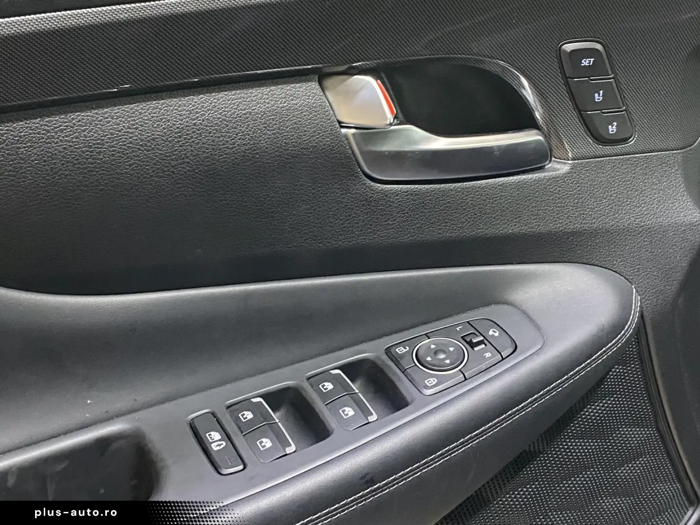 HYUNDAI Santa Fe Prime Hybrid 4WD Pano. HUD Leder LED