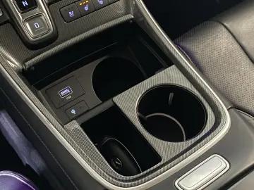 HYUNDAI Santa Fe Prime Hybrid 4WD Pano. HUD Leder LED