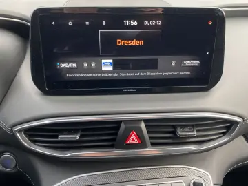 HYUNDAI Santa Fe Plug In Hybrid 4WD 7 Sitze Leder Krell