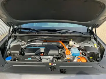HYUNDAI Santa Fe 1.6 T-GDI Signature PHEV 4WD Krell 360