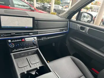 HYUNDAI SANTA FE INTRO HEV 215PS 4WD Navi Nappa Leder!