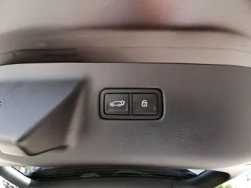 HYUNDAI SANTA FE HEV SIGNATURE TRITTBRETTER KAMERA LED K